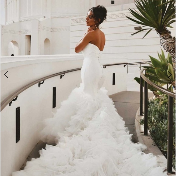 Martina Lima Wedding Gown - Picture 2 of 7